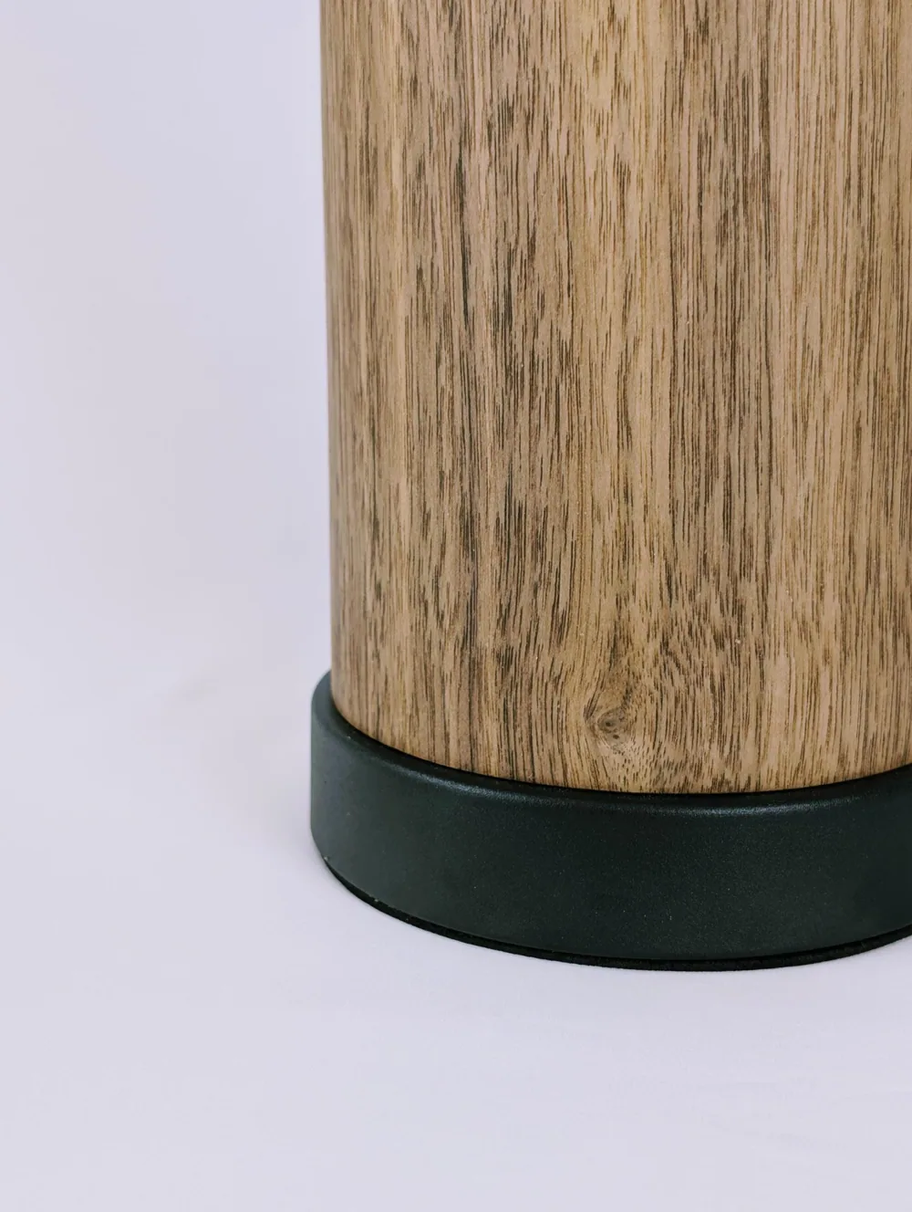 Lámpara de mesa Polaris de Nogal · pack de 2